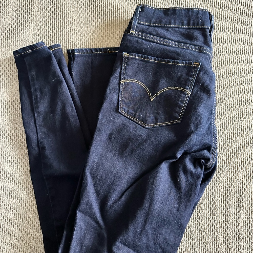 Levi’s Hi-Rise Skinny